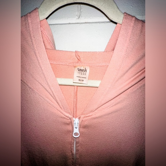 Jillian Harris - JH x SMASH + TESS - THE JILLY JOGGER ROMPER IN PRETTY PINK - XS - Picture 4 of 7